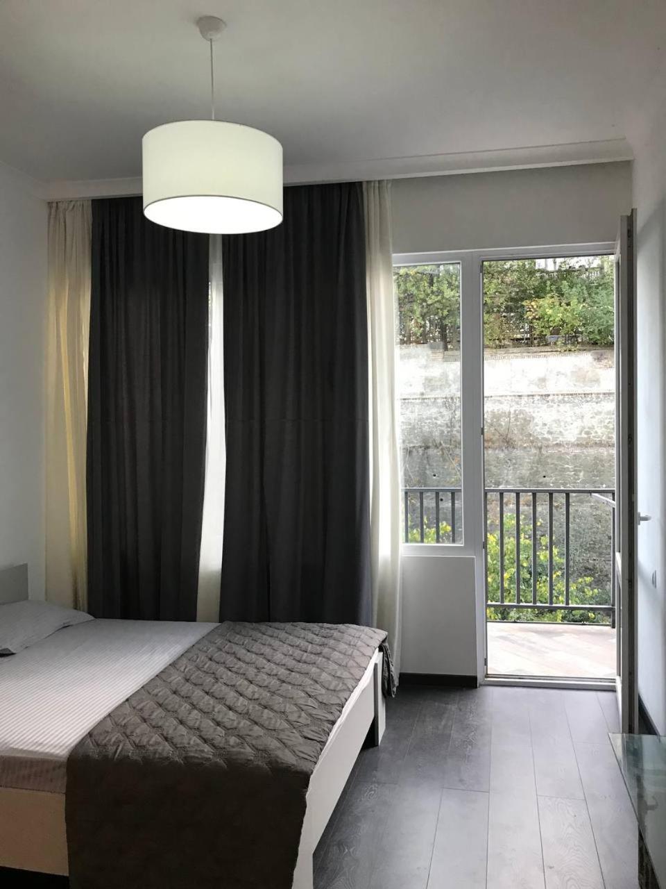 Room Studio 1 Тбилиси Экстерьер фото